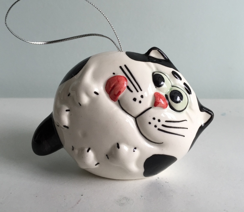 Игрушка фарфоровая "Кот"